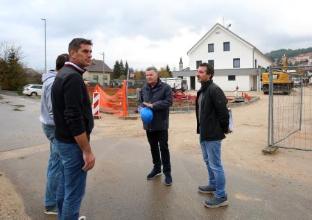 GRADBIŠČE CENTRA ZAŠČITE IN REŠEVANJA RAKEK 04 FOTO LJUBO VUKELIČ